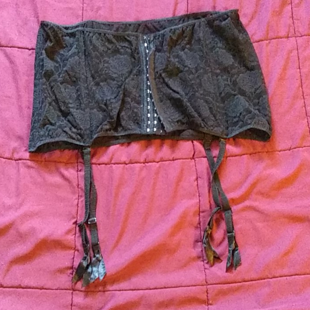 Waist corset/garter belt